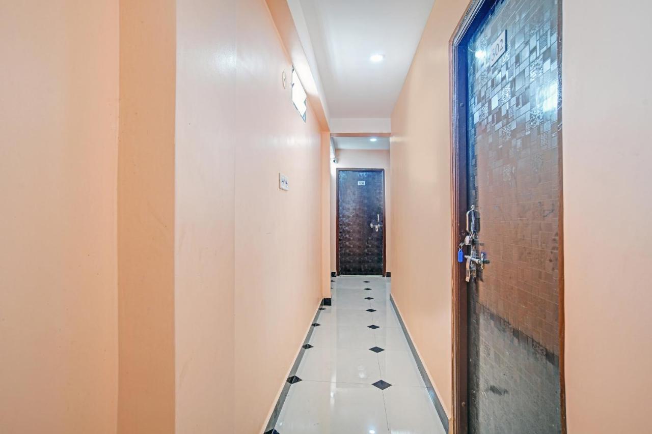 乌贾因 Oyo 79454 Shree Laxmi Palace酒店 外观 照片